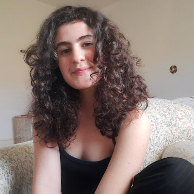 Sara  zoekt een Kamer / Studio in Den Haag