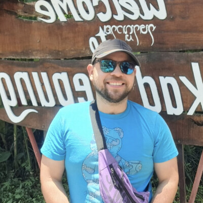 Trevor  zoekt een Studio / Appartement / Huurwoning in Den Haag