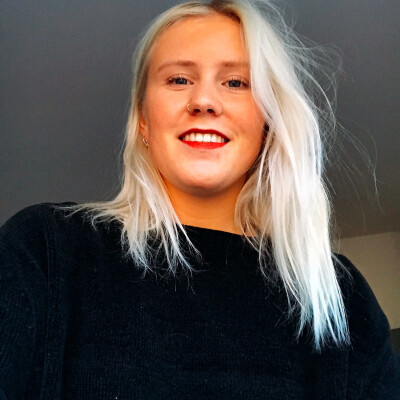 Anne  zoekt een Kamer / Studio / Appartement in Den Haag