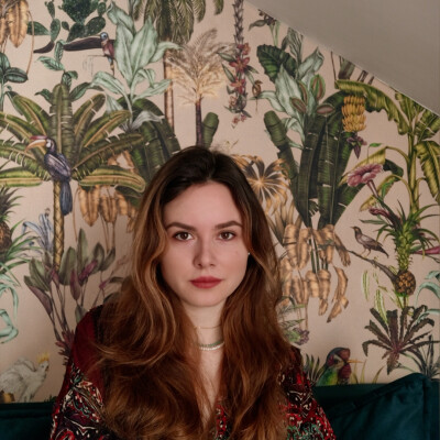 Aristi  zoekt een Kamer / Studio / Appartement / Huurwoning in Den Haag