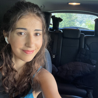 Nora zoekt een Kamer / Studio in Den Haag