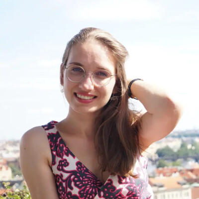 Julia is looking for a Room / Studio / Apartment in Den Haag